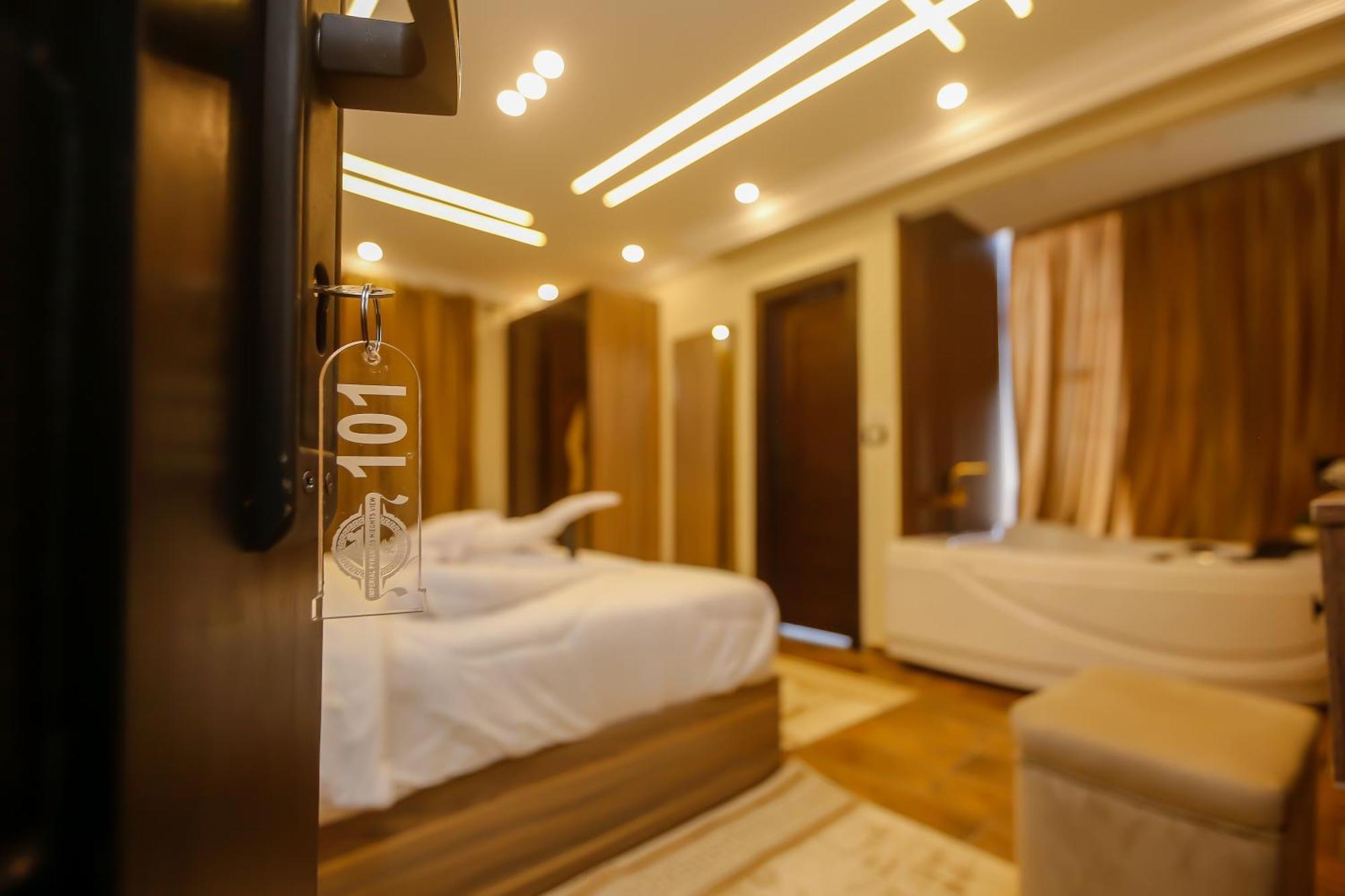 Bed and Breakfast Imperial Pyramids Heights View Nazlet el-Sîsi Exterior foto